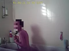 Olivia Hút Thuốc, Giả Hung Tại Tạm se x nhất ban